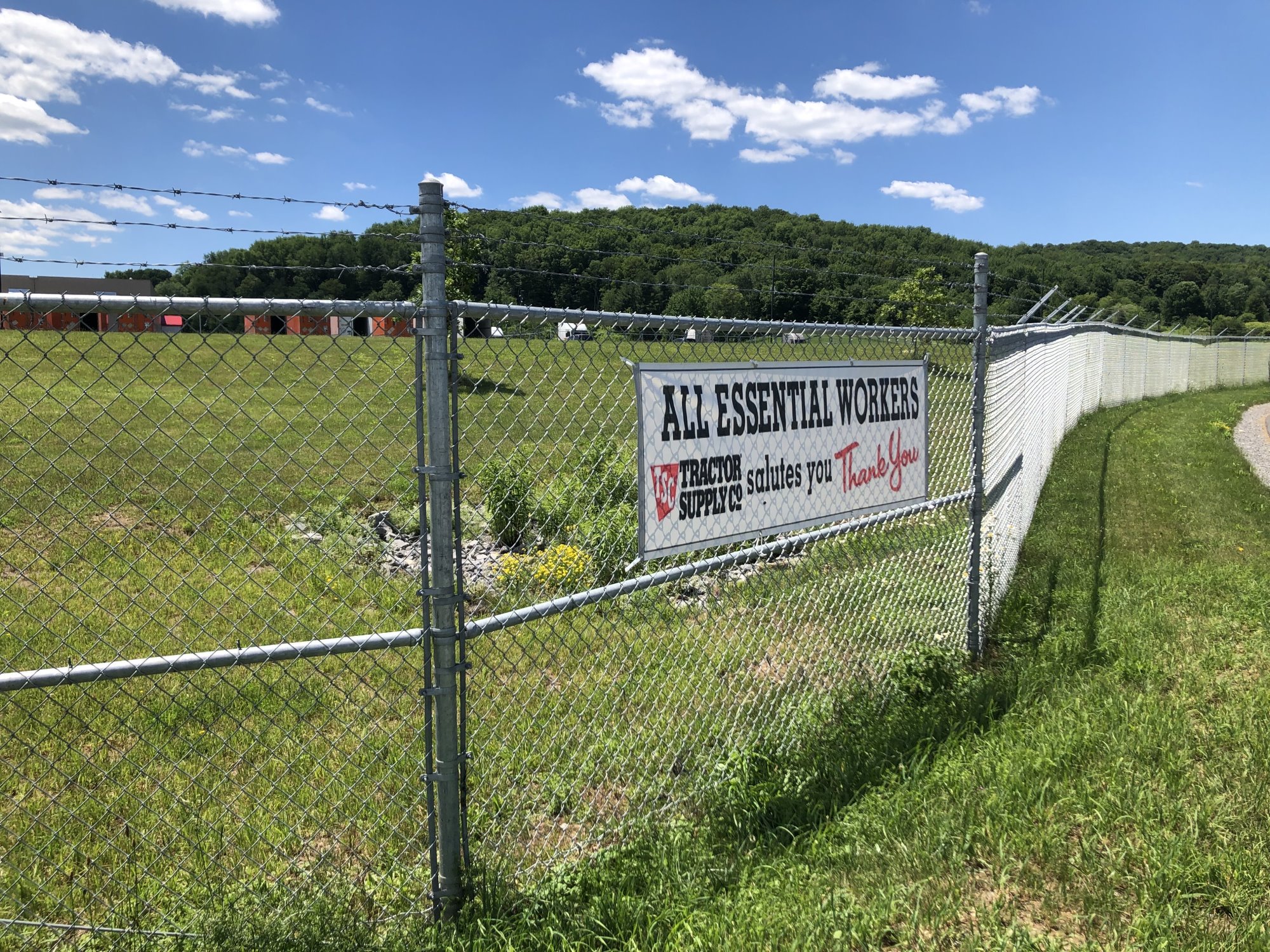 Manlius New York commercial fencing contractor